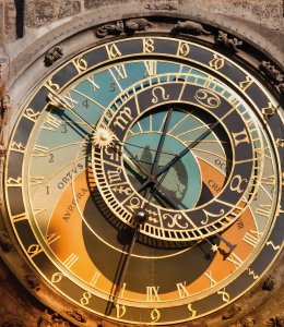 Astronomische Uhr am Altstädter Ring in Prag © kps1664-shutterstock.com/2013