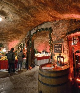 Mosel-Wein-Nachts-Markt Keller Zunftscheune © Chris Marmann