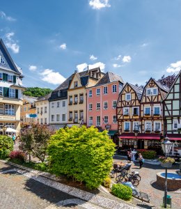 Burgplatz in Linz am Rhein &copy; Sina Ettmer - stock.adobe.com