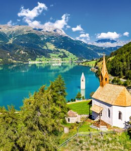 Graun am Reschensee © Leonid Andronov - stock.adobe.com